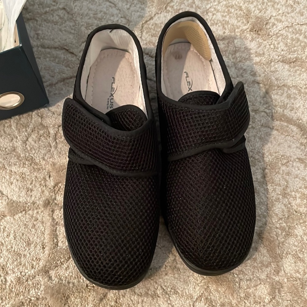 Flexus Shoes